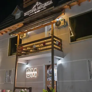  Alojamento de Acomodação e Pequeno-almoço Bujtina Miqesia